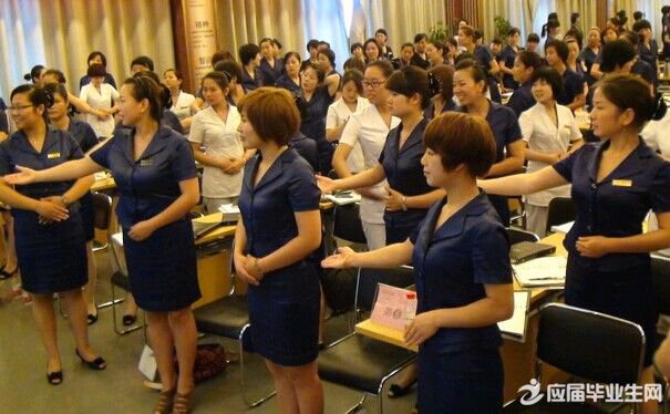 ��Ч�����˿������ķ���֮���Խ��пͻ���̸