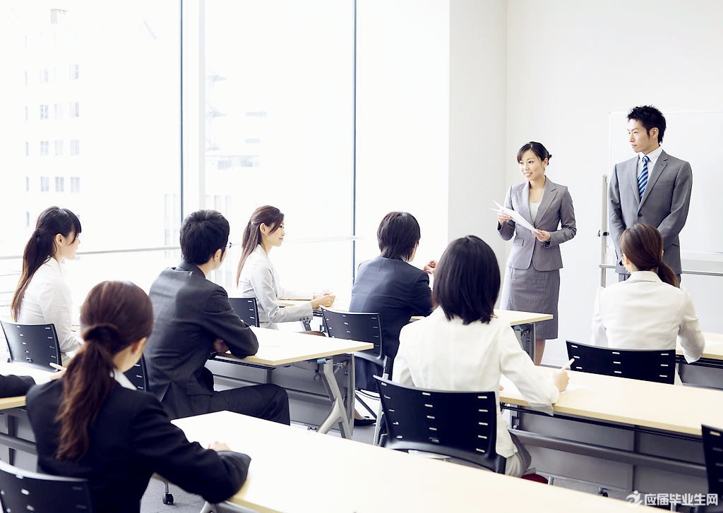 ְ����������